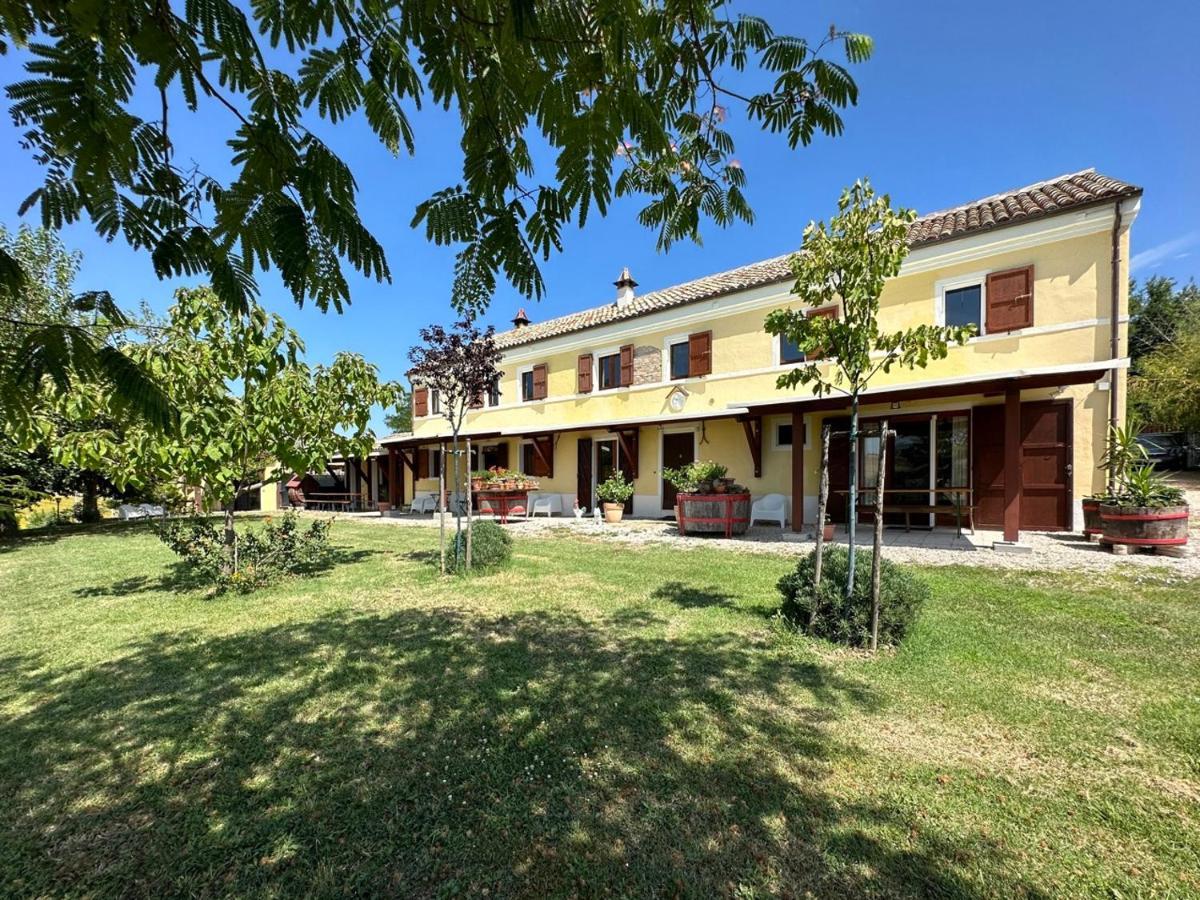 Gasthaus Casale Casini Soccorso Senigallia Exterior foto