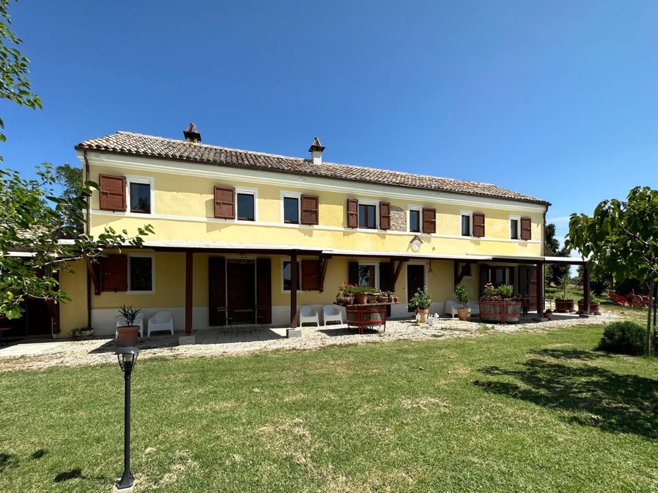 Gasthaus Casale Casini Soccorso Senigallia Exterior foto